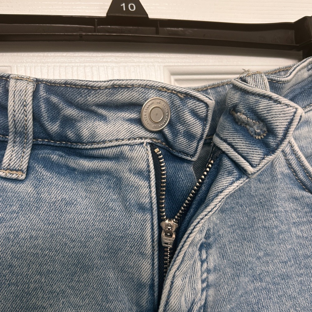 LC Lauren Conrad Blue Jean Shorts Distressed Frayed Hem size 12 - Picture 3 of 7